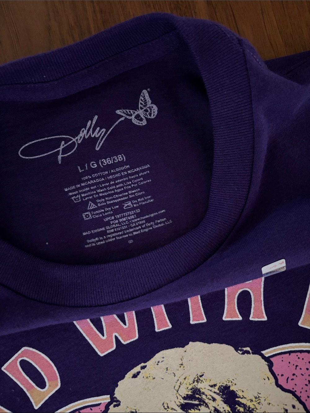 DOLLY LEAD WITH LOVE TEE - Picture 6 of 7